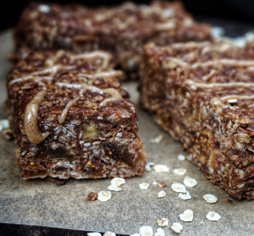 Granola bars with peanut butter and dried figs from article Healthy Granola Bars Recipe With Figs And Peanut Butter