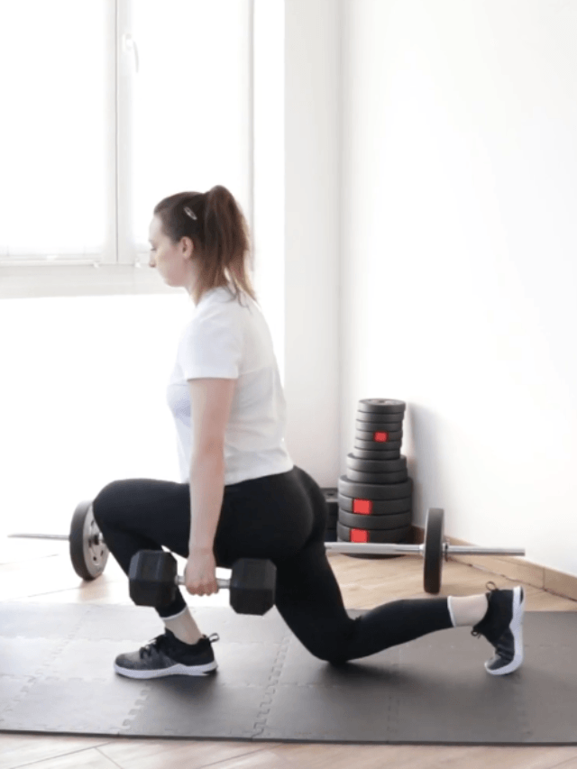 dumbbell reverse lunges image